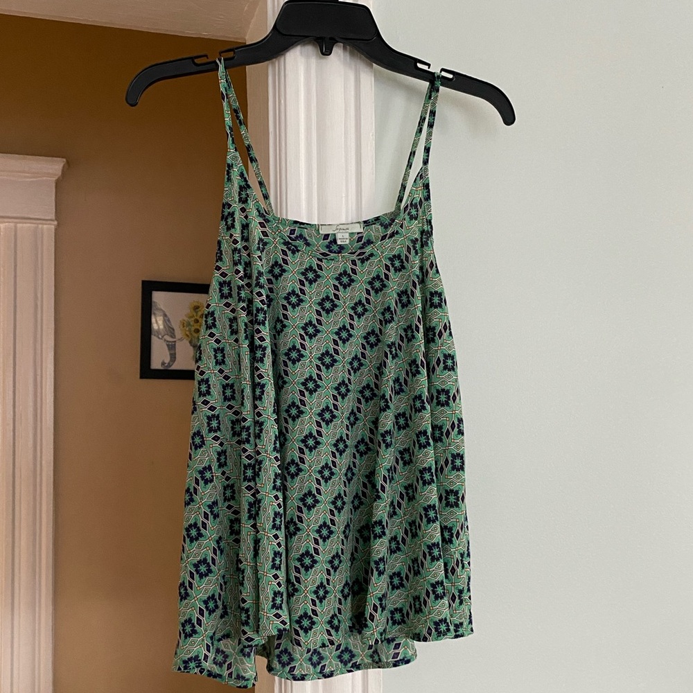 Flowy silky top - perfect for casual outings!